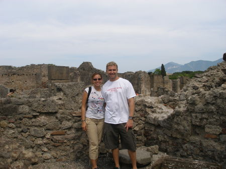 girlfriend and i in pompeii