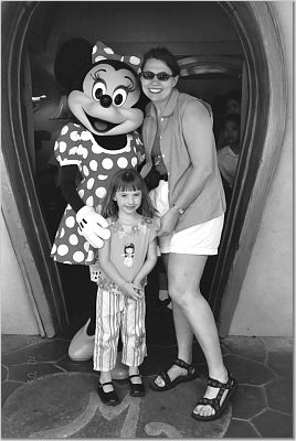 joyce and lex in disneyland