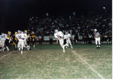 #35 - Richard Stahlheber runs left