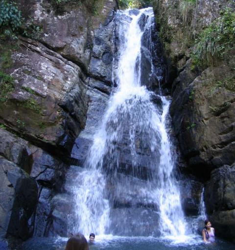 puertorico-waterfall