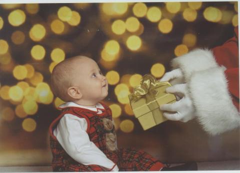 xmasbabyclaus112105