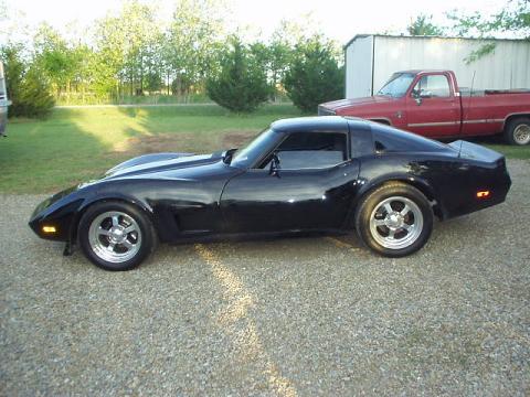 1975 CORVETTE