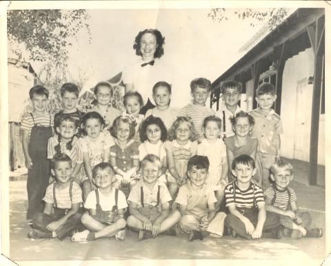 Mrs Mann's 3rd grade 1948 or 49