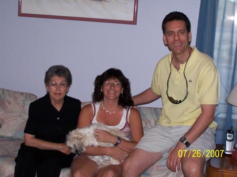 Steve, Mom & Laurie