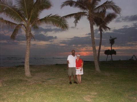 gregory & pam sunset hawaii 04