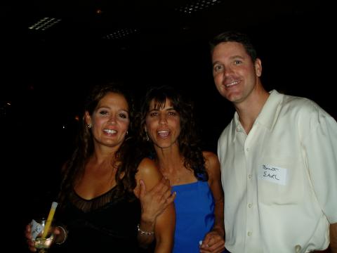 Stacy, Kelly and Brent Earl