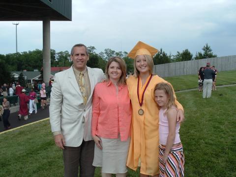 Lins graduation '04