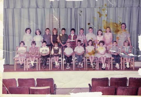 Class photo,1963-1964 Mrs.King2nd