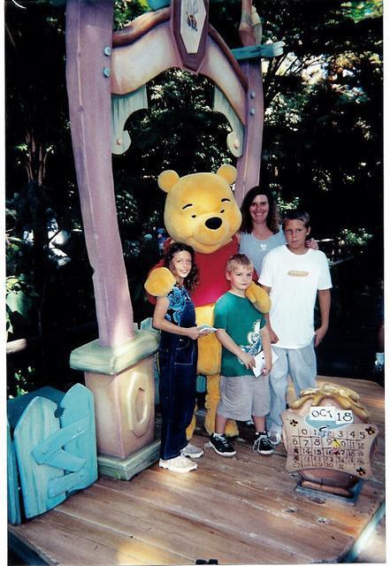 POOH AND FAMILY OCT 01