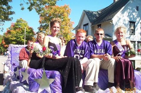 the king and queen float