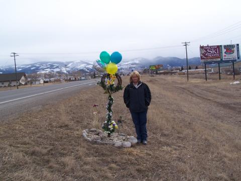 RICKY'S CROSS ON HWY