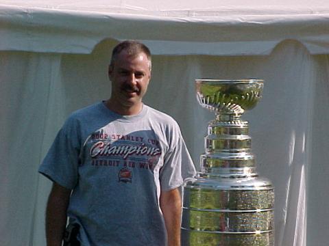 Mike with cup 7/02/2002