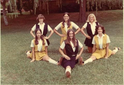 1973 Cheerleaders 1