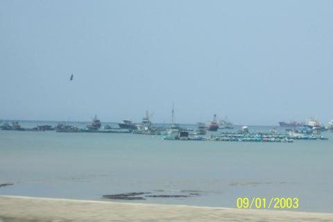 boats in the beach