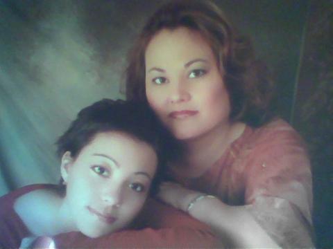 Tanya and daughter Talia 5.10.03