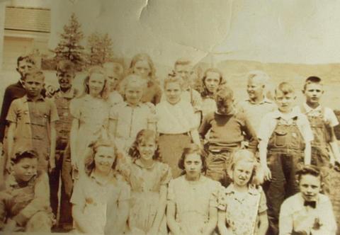 1941 Chenowith Grade Sch