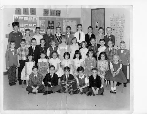 1965 1st grade class Sagtikos small