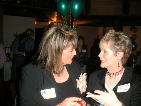 Sharon Davis, Yvonne Knight Vogeler