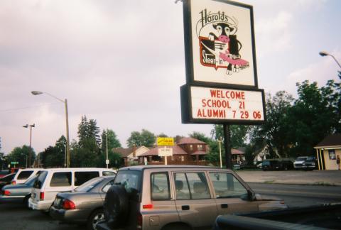 Steer Inn sign