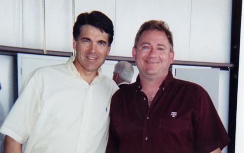 Dr. Wiesner '79 (aliefhastings79@yahoo.com) and Governor Rick Perry