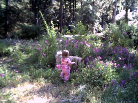 Pickin flower with Peaches