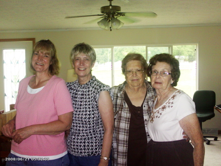 Aunt, Mom, Grandma, grandma