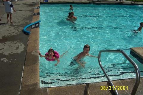 Stevie & Sammy in swim class