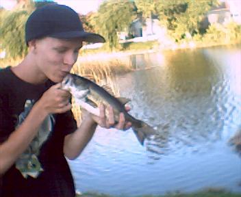 cody  Kissing a fish