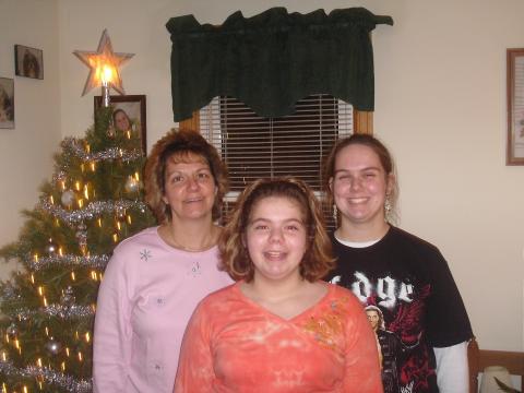Patti, daughters, Danielle & Mindy