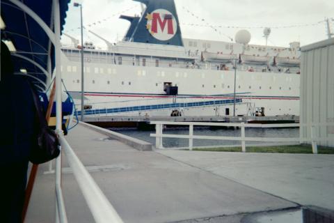 Mirage 1 Cruise Line to Bahamas Sept03