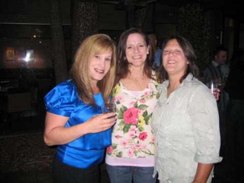 Laura, Courtney, Jen