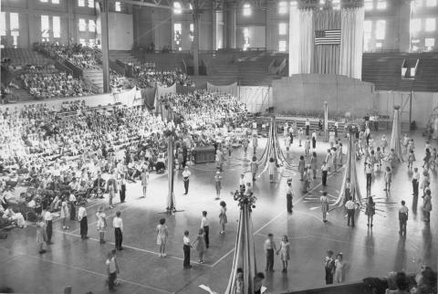 Maypole at Spring Fesitval McArthur Court 1944