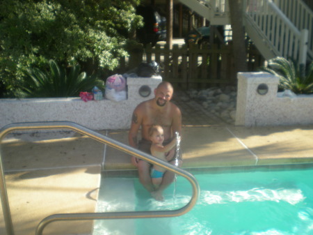 daddy and leesy playin
