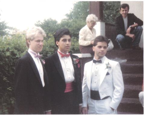 friends prom 85