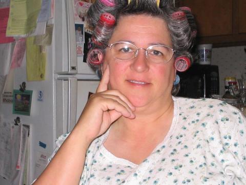 Dee in Curlers