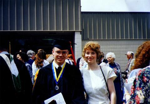 College Graduate 1995