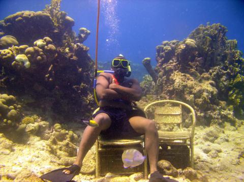 My hubby in Aurba - Snuba Diving