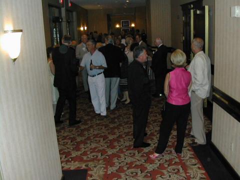 40th Reunion Wyndham Hotel Lobby more greetings