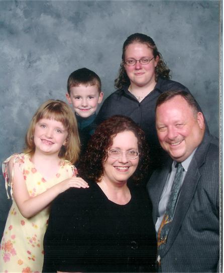 Aug 2004 Family Pic