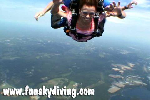 LoriH4skydiving