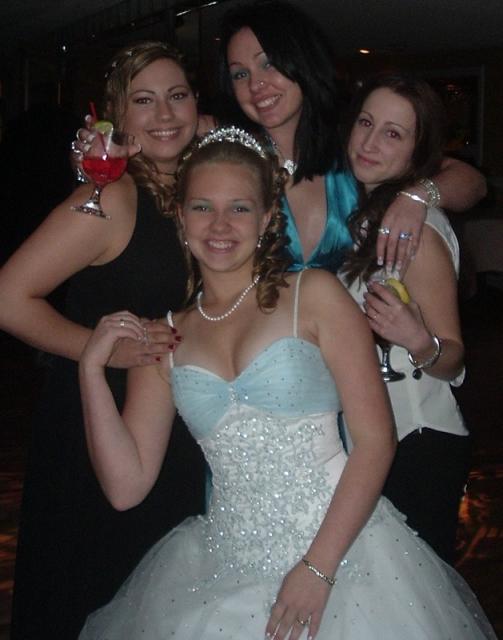 the girls partying @ kim's sweet 16