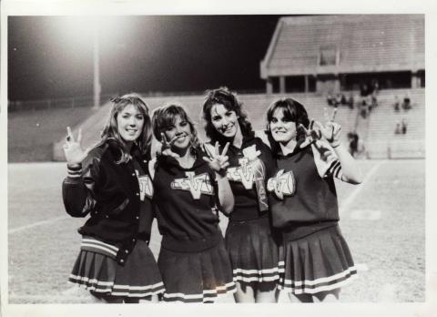 1982 Senior Cheerleaders