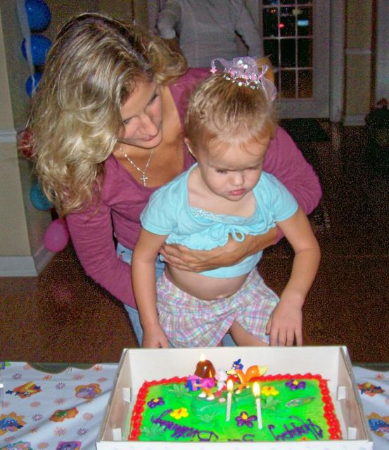 Mommy Riley cake 1