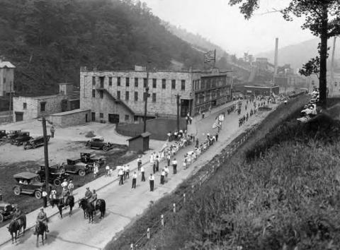 Parade in Lynch 1928