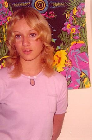 Vicky age 16 in Missouri