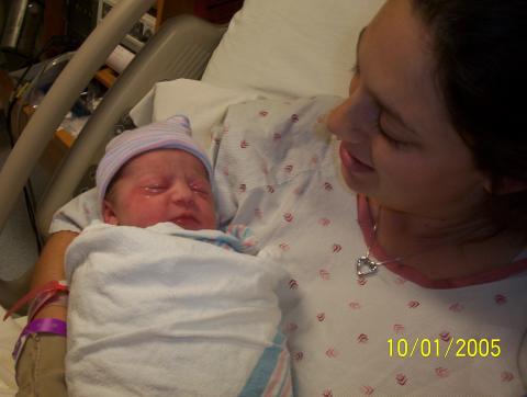 'Mommy' Amber with Alyna Lynn (newborn)