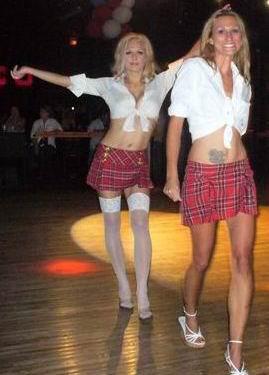 naughty school girls e