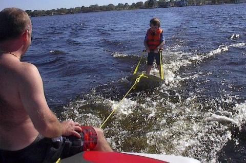 CamWaterSkiing05