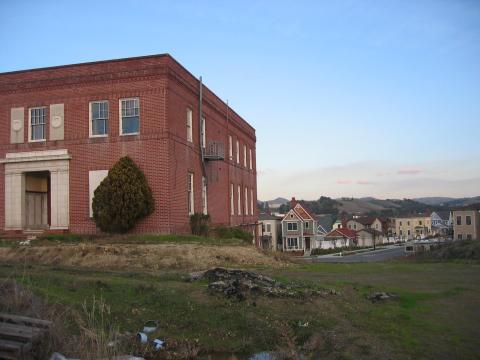 office and retro housing