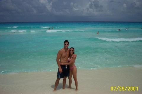 Honeymoon___Cancun___Matt___Lori_in_wate